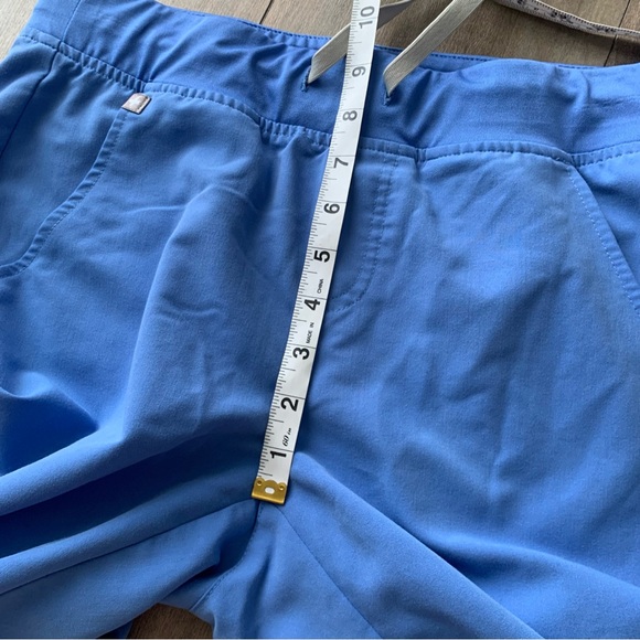 FIGS womens Zamora cargo jogger scrubs blue size small - Picture 8 of 9